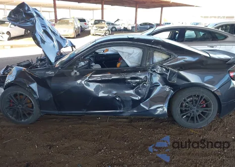 2013 Scion Fr-S из США, поврежденный, VIN JF1ZNAA13D2719846